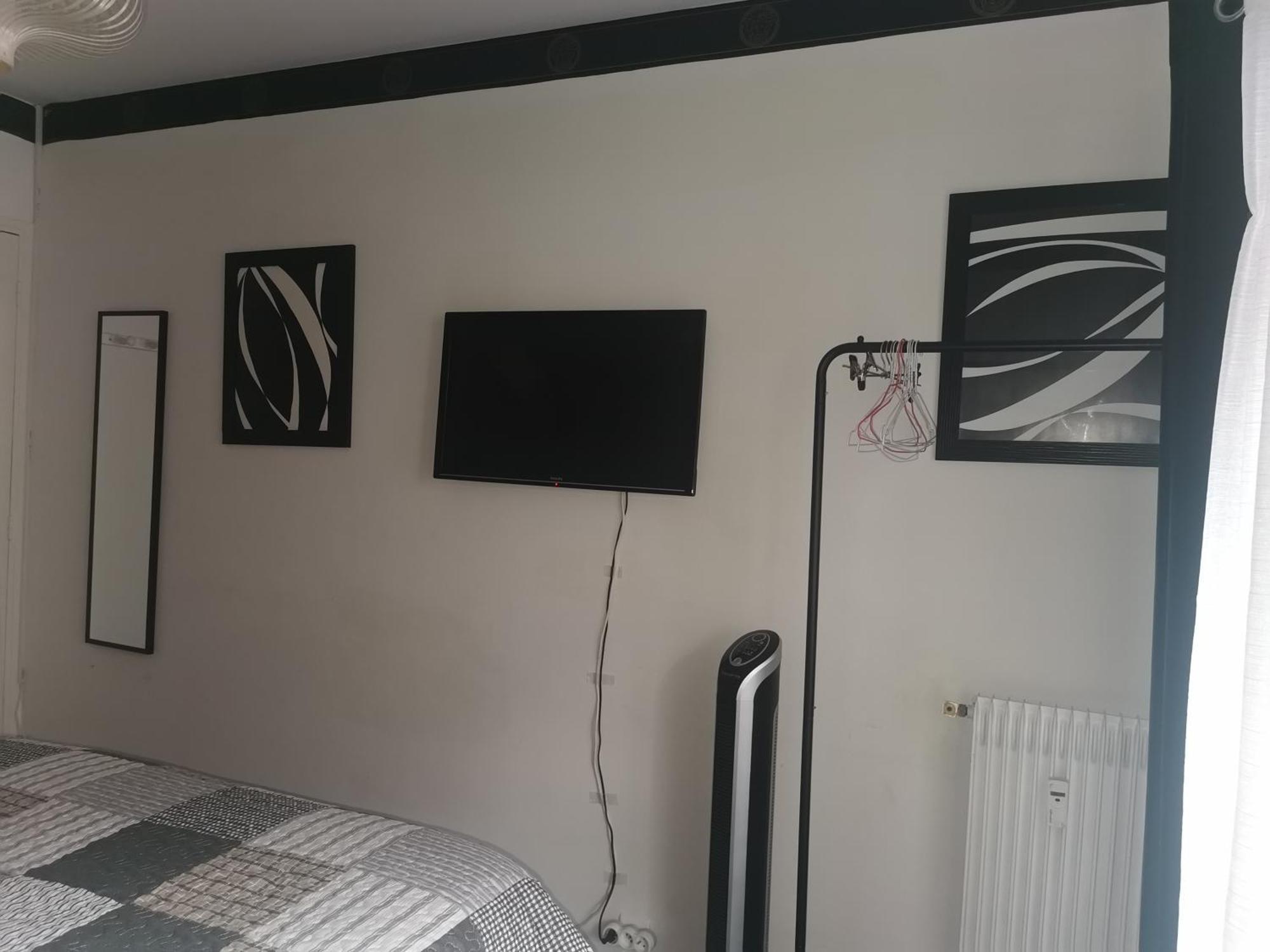 Chambre Chez L'Habitant - Room In The Owner'S Apartment นีซ ภายนอก รูปภาพ